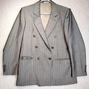 Bellissimo Men's Gray  Pin Stripe Suit Coat in Size 38R 31W